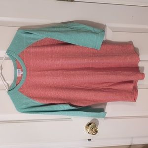 LuLaRoe Randy raglan 3/4 sleeve T size M